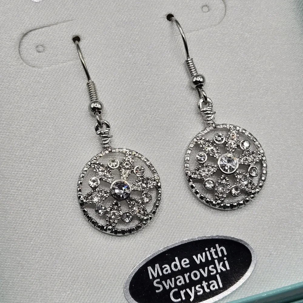 Vintage Style Earrings Made w Swarovski Crystals Silver Overlay - Picture 9 of 10